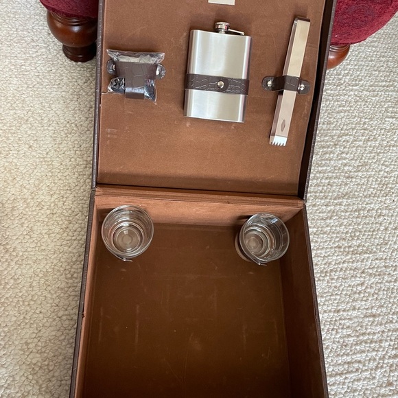 Vintage Whiskey Case from England Large NWOT